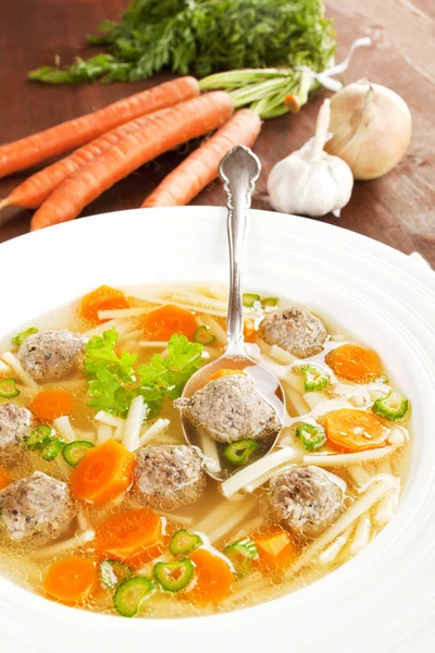 Sopa de legumes deliciosa . — Fotografia de Stock
