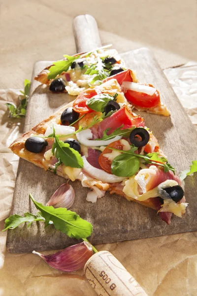 Leckere Pizza Hintergrund. — Stockfoto