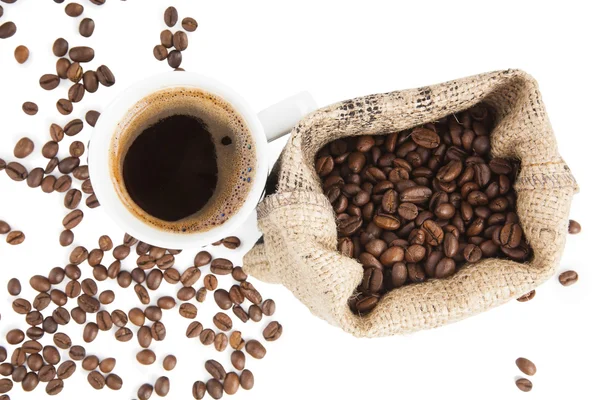 Kaffebönor och kaffe. — Stockfoto