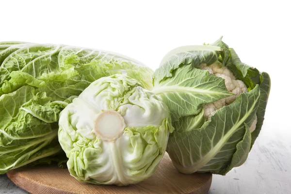 Chinese cabbage and cauliflower. — Stock Photo, Image