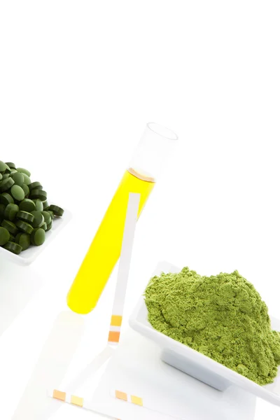 Superfood. Wheat grass, chlorella, spirulina. — Stock Photo, Image