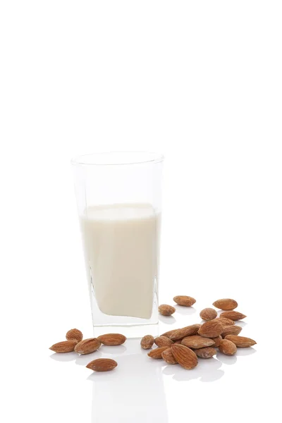 Mandel mjölk. — Stockfoto