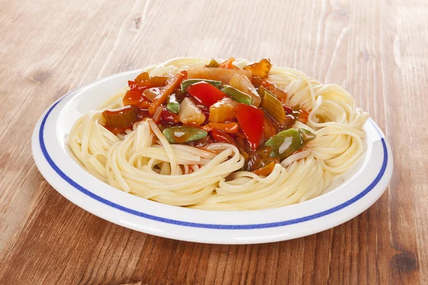 Heerlijke vegetarische pasta. — Stockfoto
