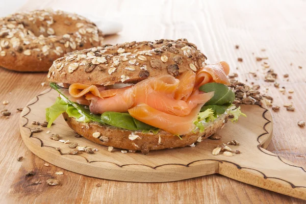 Salmon bagel. — Stock Photo, Image