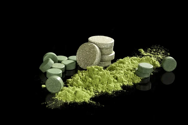 Green dietary supplements. — Stock Photo, Image