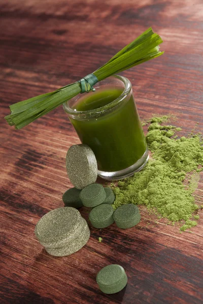 Green food supplements. Detox. — Stock Photo, Image