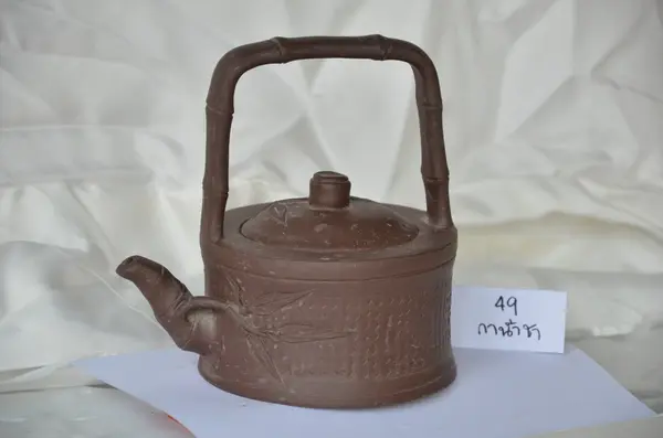 时尚棕色茶壶 — 图库照片
