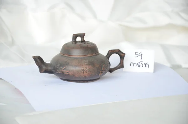 Stijlvolle bruin theepot — Stockfoto