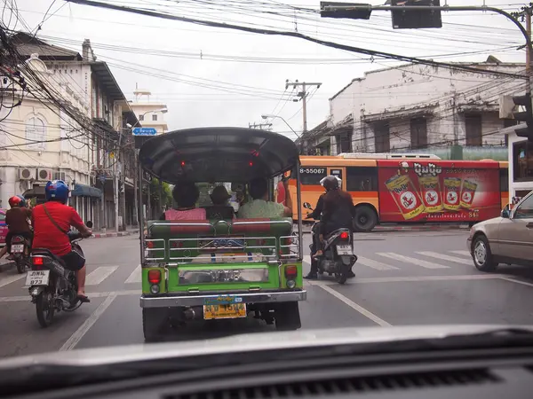 Samochód tuk-tuk, najbardziej znanych samochodu w bangkok Tajlandia — Zdjęcie stockowe