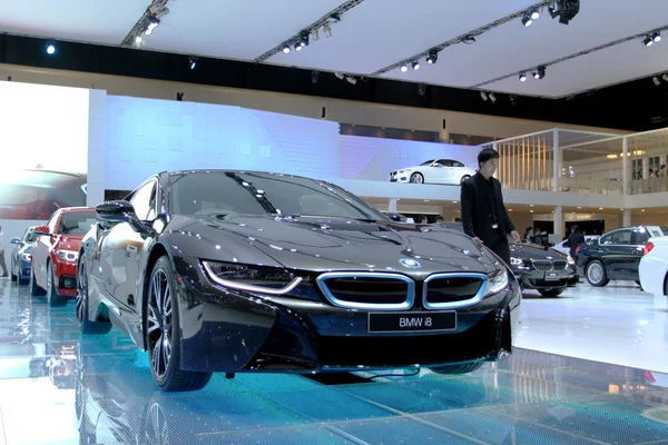 Abril 2: Modelo não identificado BMW série I8 — Fotografia de Stock