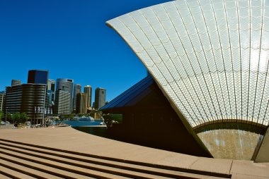 Sydney opera binası görünümü