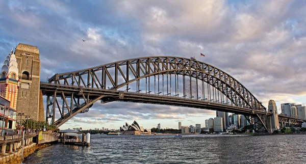 Sydney harbour bridge weergave — Stockfoto