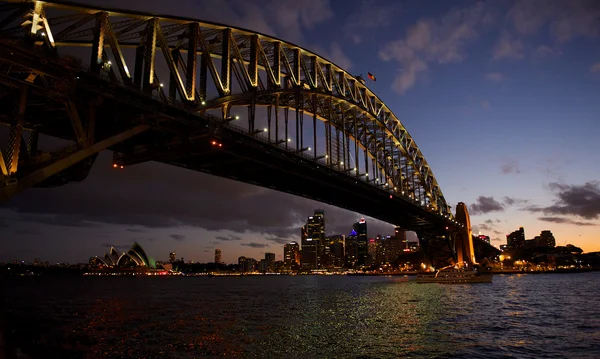 Sydney Harbour Bridge vista — Fotografia de Stock