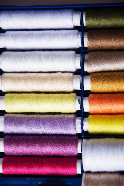 Coser algodón — Foto de Stock