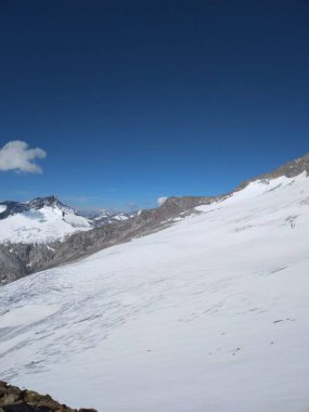 Dağda yürüyüş yapan Grovenediger