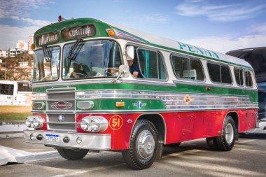 Eliziario Mercedes-Benz LP321 (1966) aracı, So Paulo şehrinde düzenlenen Brasil Festivali 'nde (BBF 2021) sergilenmektedir..