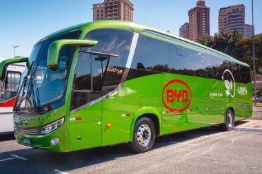 Elektrikli araç Comil Campione Invictus 1200 BYD D9W 2021, So Paulo şehrinde tutuldu.