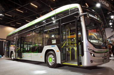 Elektrikli araç Marcopolo Attivi Padron MP21 400BED, So Paulo şehrinde düzenlenen LAT.bus 2022 gösterisinde sergilenmektedir..