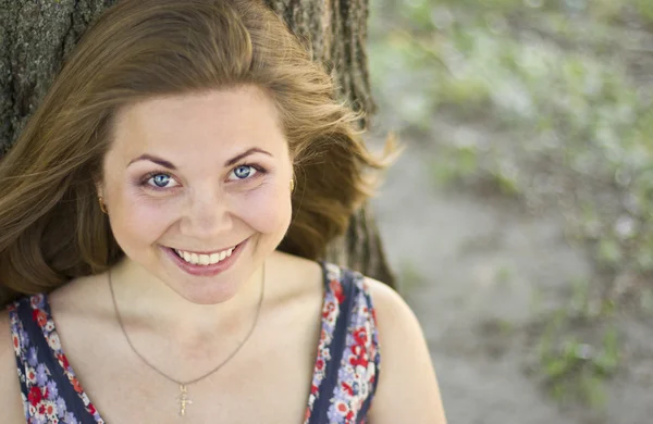 Beautiful girl on the nature — Stock Photo, Image