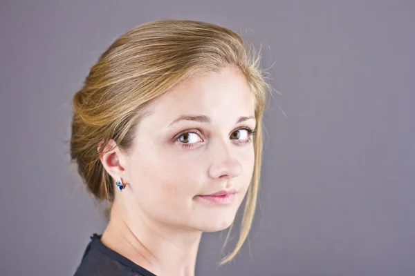 Beautiful girl in the studio — Stock Photo, Image