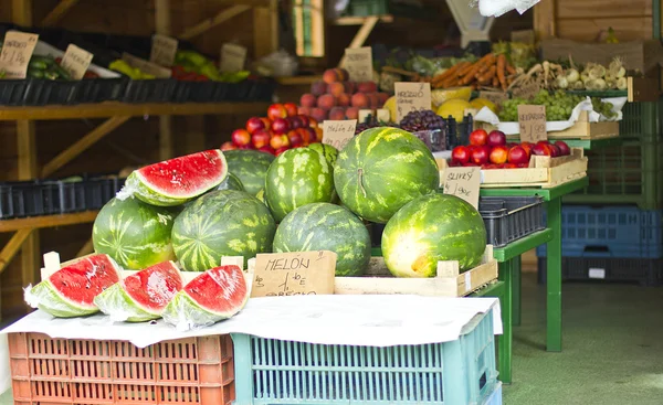 Fruit winkel in een kleine stad — Stockfoto