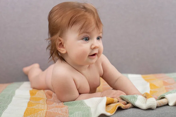 Baby Girl Bed — Stock Photo, Image