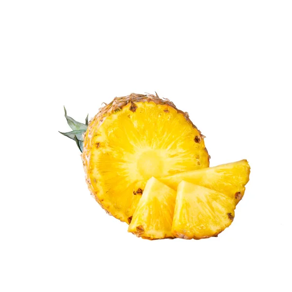 Ananas Stücke Geschnitten Isoliert Auf Weißem Hintergrund — Stockfoto