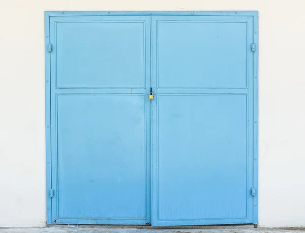 Steel door and padlock — Stock Photo, Image
