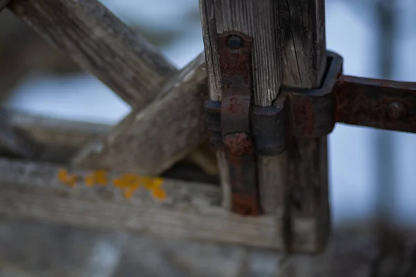 Old Rusty Wrought Iron Locks Trim Forged Blacksmith Old Wooden — Fotografia de Stock