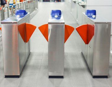 Skytrain (ağ geçidi üzerinde modern turnike)