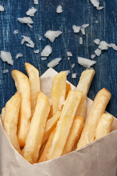 French fries with salt — Stock Photo, Image