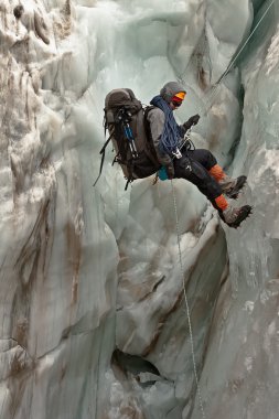 aşağıilerleyen geçiş