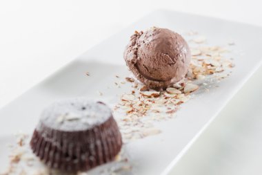 pasta ve çikolata dondurma