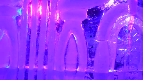 Figuras de hielo Iluminación de Navidad. Año Nuevo textura y luces de abeto — Vídeo de stock