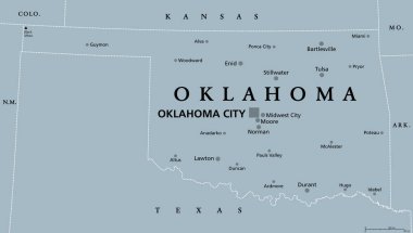 Oklahoma, tamam, gri politik harita, başkenti Oklahoma City ve en önemli şehirleri ile. Güney Orta Amerika 'daki Amerikan Eyaleti, lakabı 