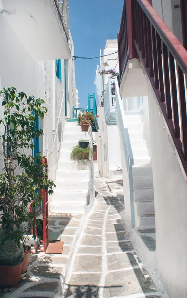 Aleea grecească tradițională de pe insula Mykonos, Grecia — Fotografie, imagine de stoc