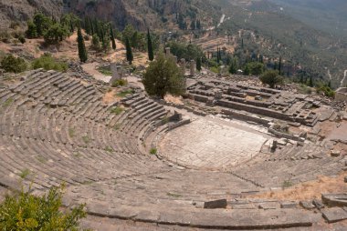 apollo ve delphi oracle arkeolojik tiyatroda Tapınağı