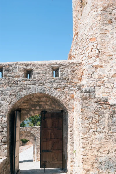 Castelo famoso de Cavaleiros Templários em Nafpctos, na Grécia — Fotografia de Stock