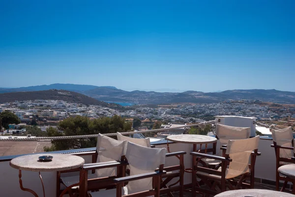 Vista panorâmica da aldeia de Plaka na ilha de Milos, Grécia — Fotografia de Stock