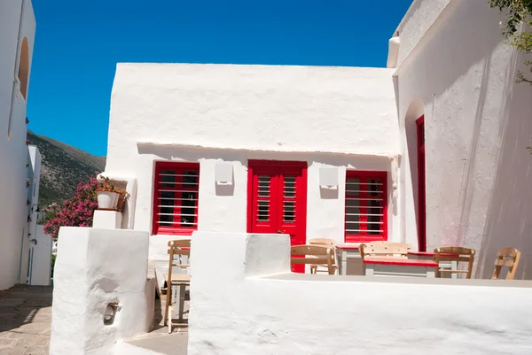 Geleneksel Yunan evde sifnos Island, Yunanistan — Stok fotoğraf