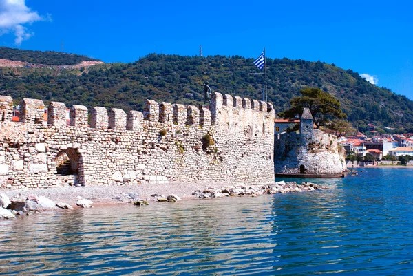 Yttre slottet vägg i nafpaktos centrala Grekland — Stockfoto