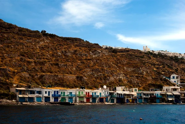 Traditionelles Fischerdorf auf der Insel Milos, Griechenland — Stockfoto