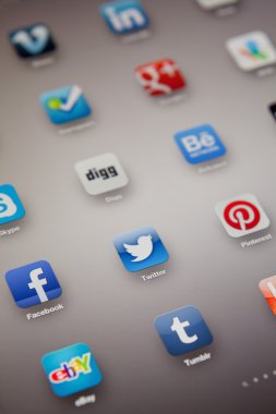 Sosyal Medya simgeler ipad üzerinde