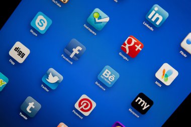Sosyal Medya simgeler ipad üzerinde