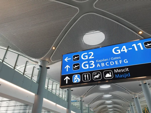 Istanbul Turkey May 2019 Detail Metal Construction Roof Flight Arrival — Stock Photo, Image