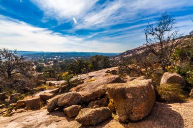 inanılmaz granit plaka taş ve kayalar efsanevi büyülü Rock, texas hill country.