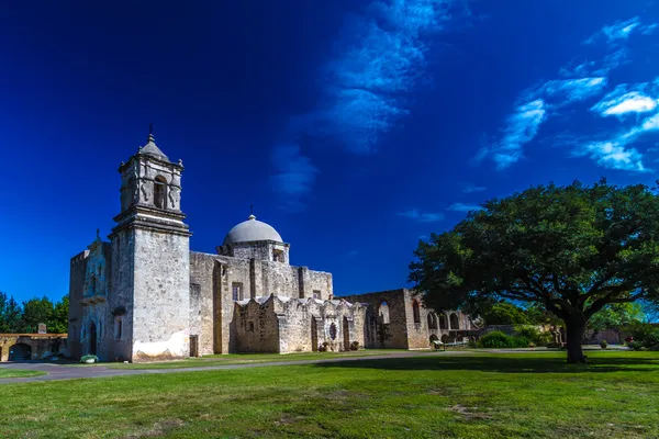 A gyönyörű történelmi, régi nyugati spanyol a misszió san jose, ben 1720, san antonio, texas, Amerikai Egyesült Államok. — Stock Fotó