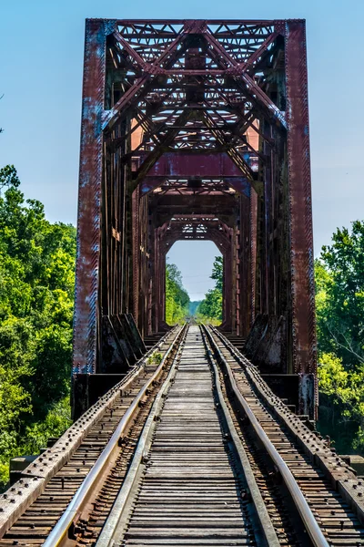 Old Iconic Railroad Truss Bridge. — Stock Photo, Image