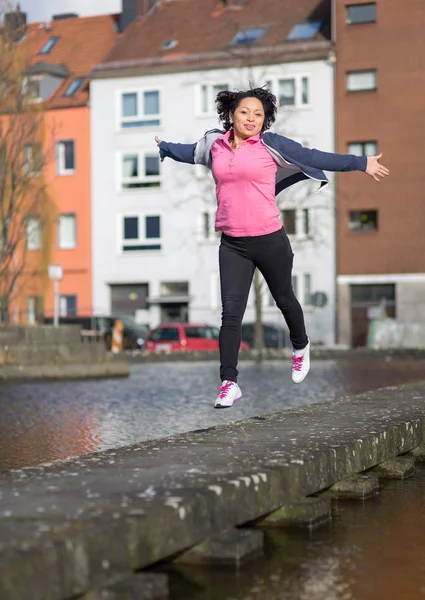 Жінка міський спорт фізичні вправи Ліцензійні Стокові Фото