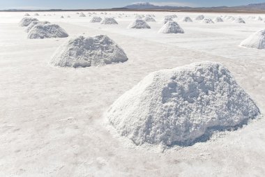 salar uyuni, Bolivya, tuz çıkarımı.